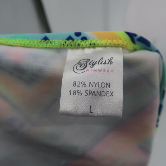 Stylish Swimwear Women's Bikini Size Large - Picture 2 of 16